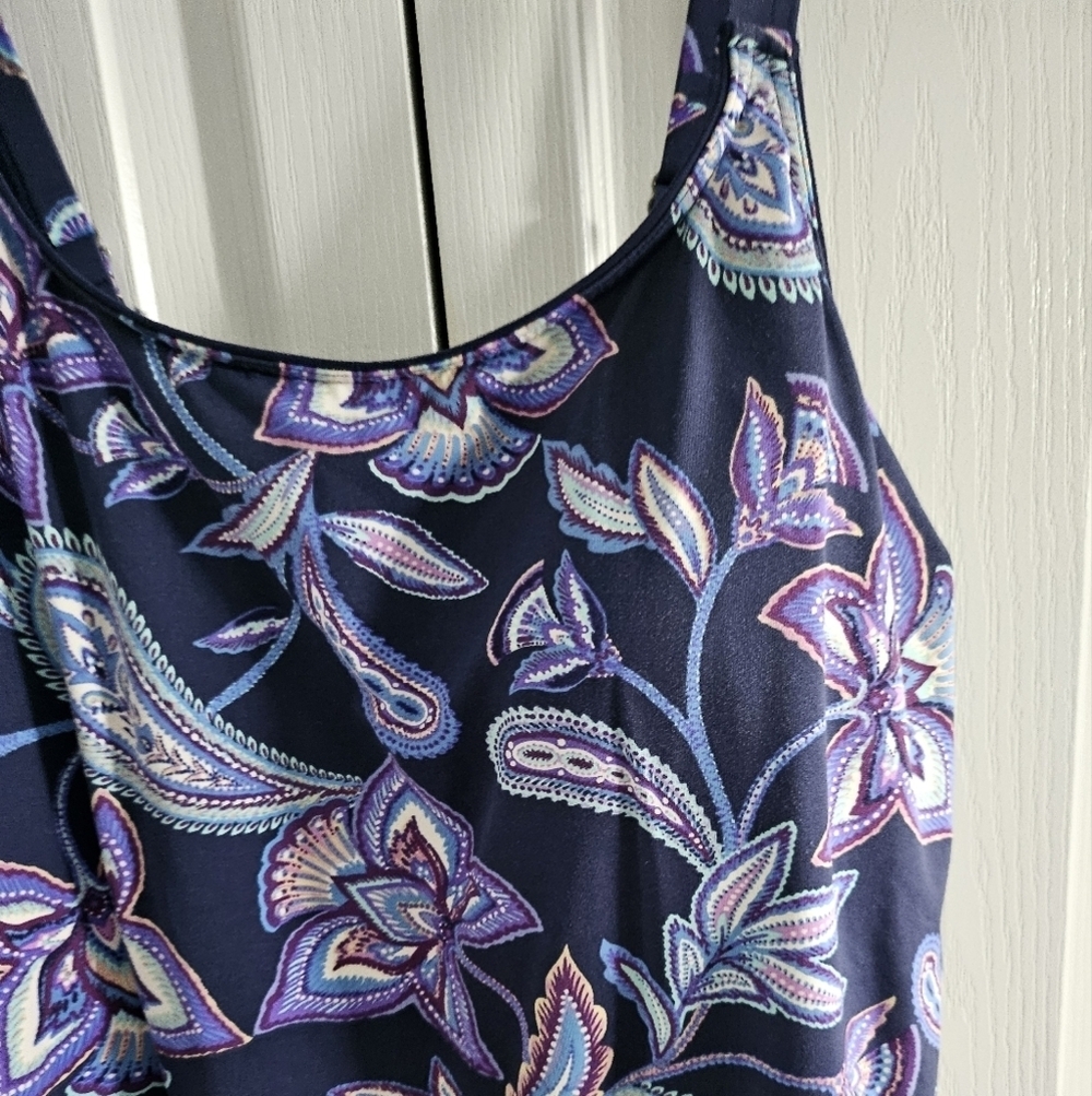 Lands' End Women's Floral Swim Bathing Suit Top Size 18W. - Picture 4 of 10